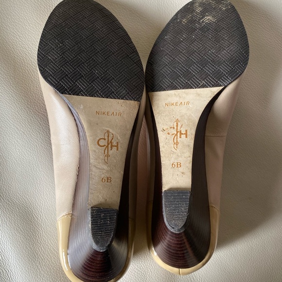 Cole Haan Air Lainey Chain Wedge Pump in tan - Picture 2 of 8